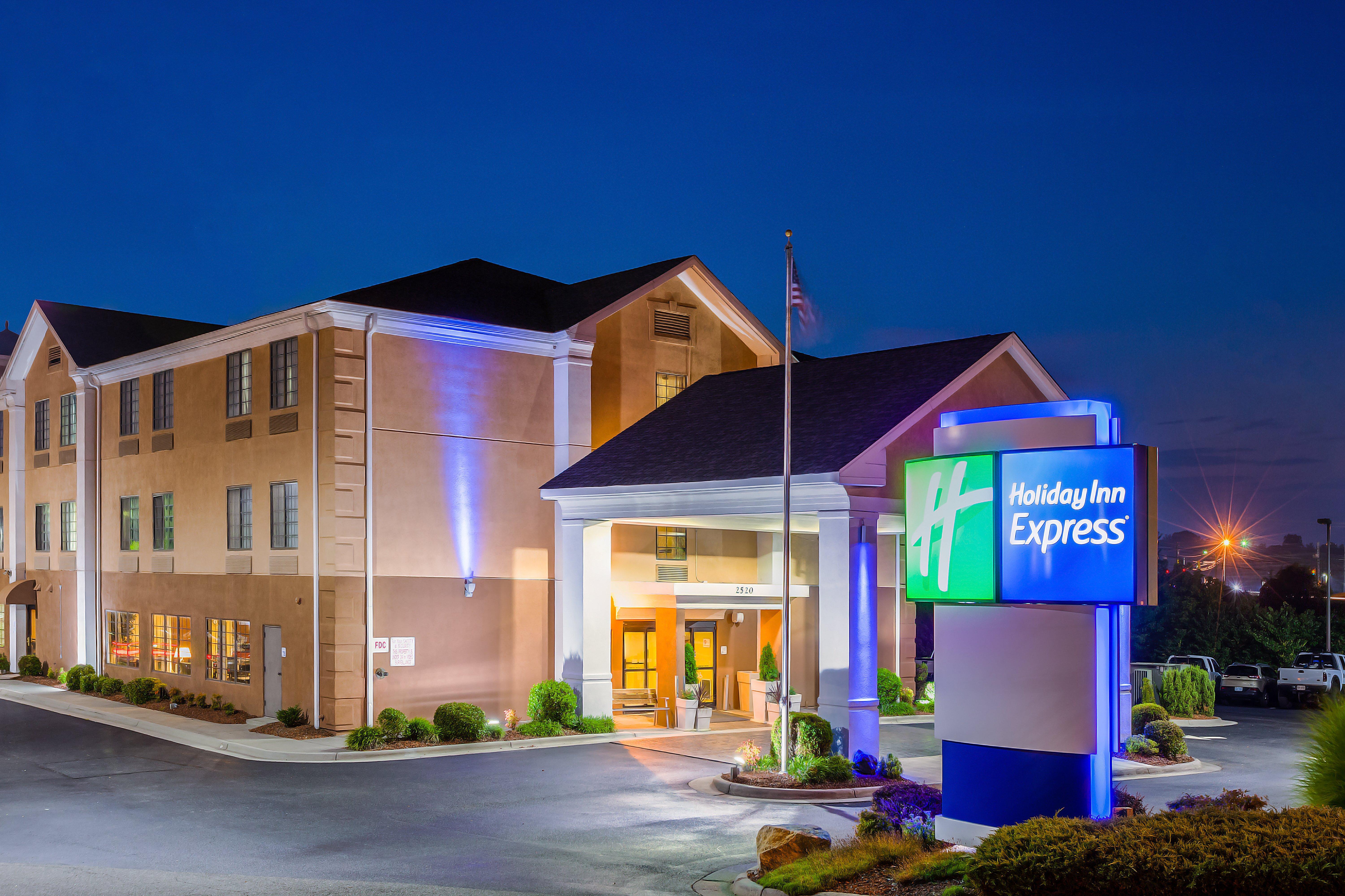 Holiday Inn Express Winston-Salem By Ihg Exterior photo