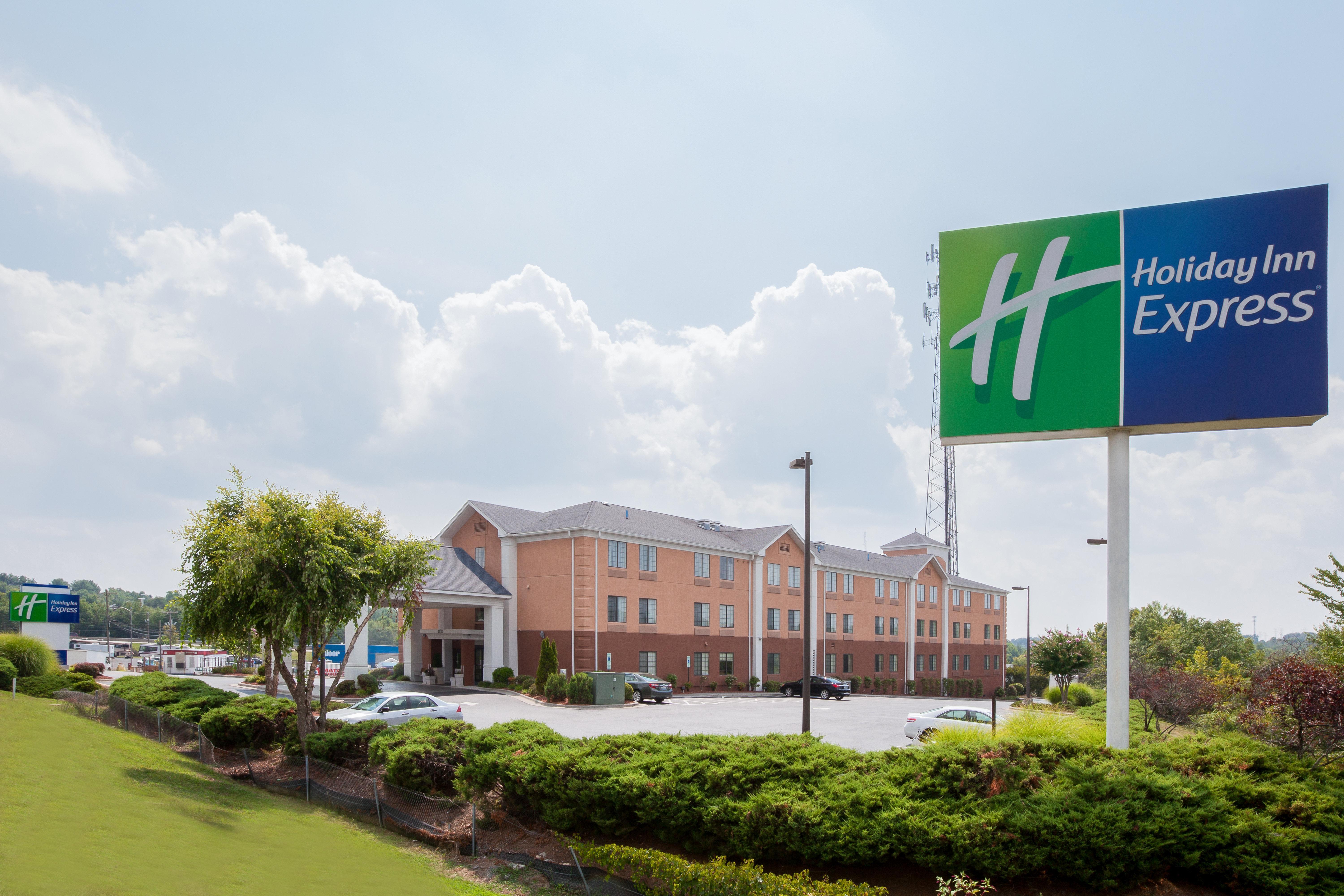 Holiday Inn Express Winston-Salem By Ihg Exterior photo