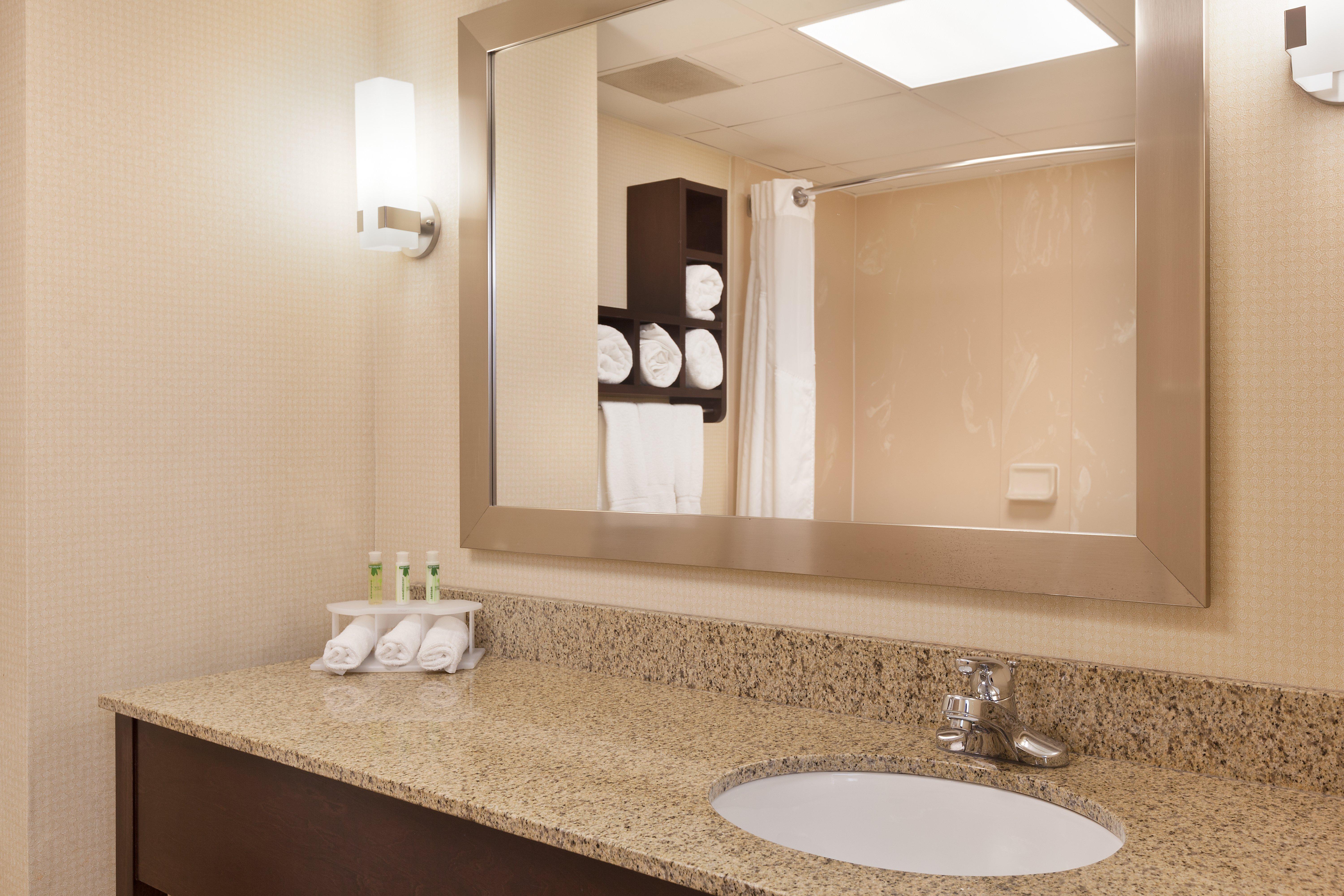 Holiday Inn Express Winston-Salem By Ihg Exterior photo