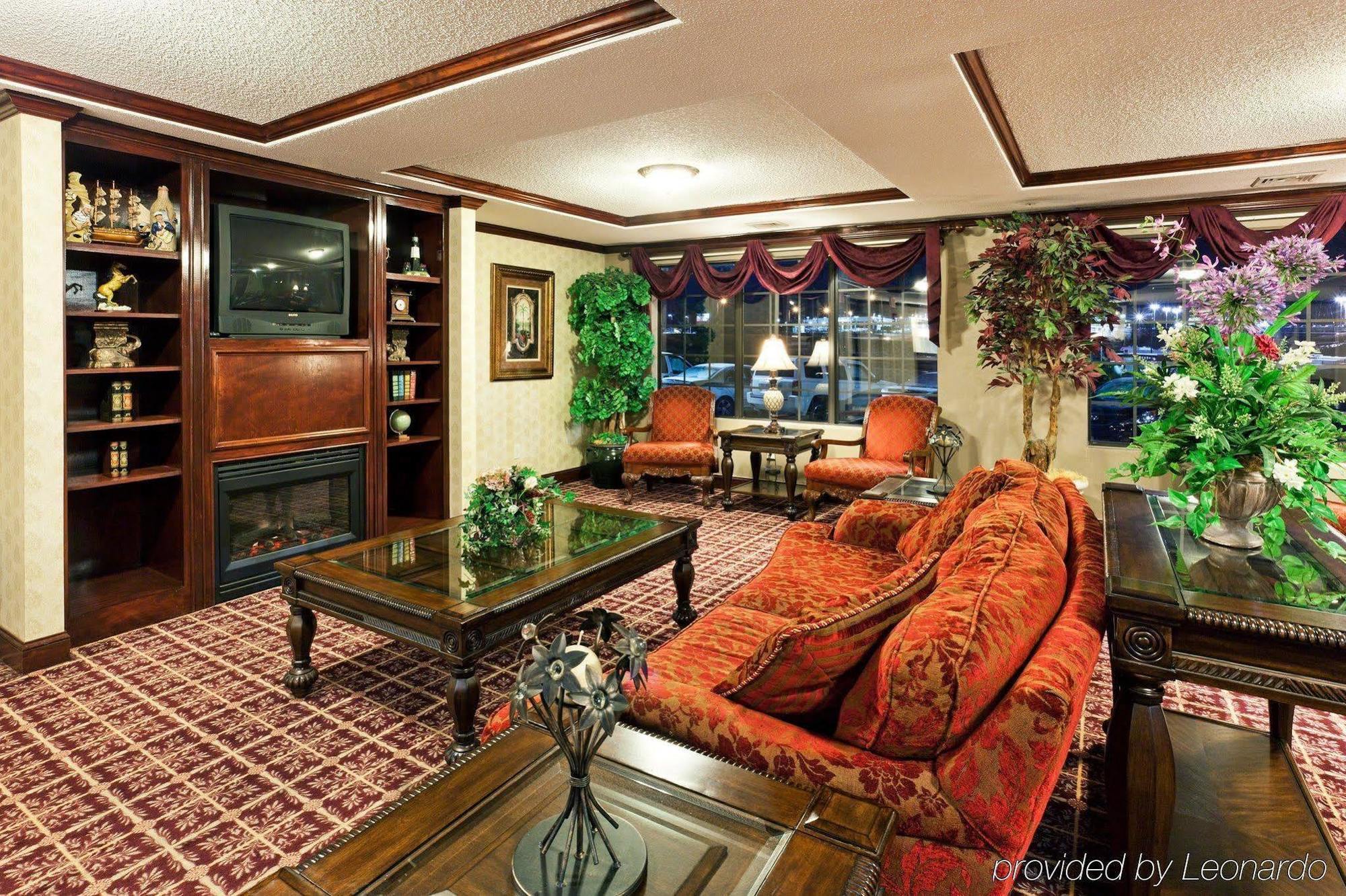 Holiday Inn Express Winston-Salem By Ihg Room photo
