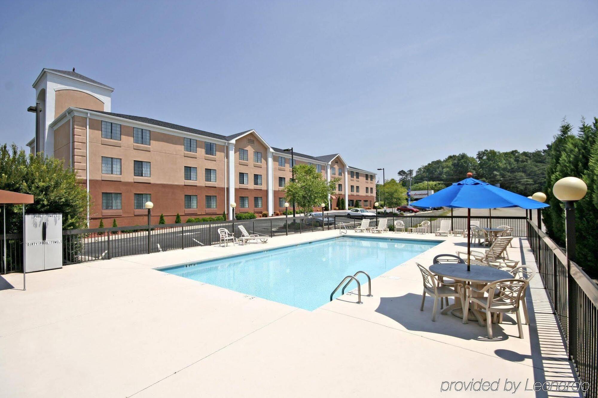 Holiday Inn Express Winston-Salem By Ihg Exterior photo